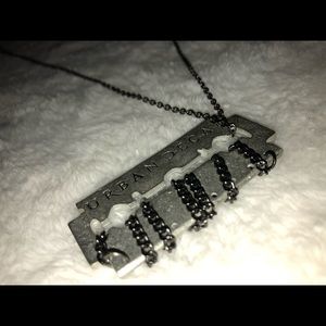 Urban Decay Chain Necklace